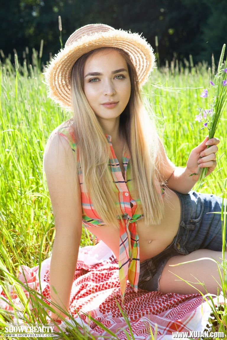 Gyughatntesutyan geghetskuhin merk - Photo #2126782