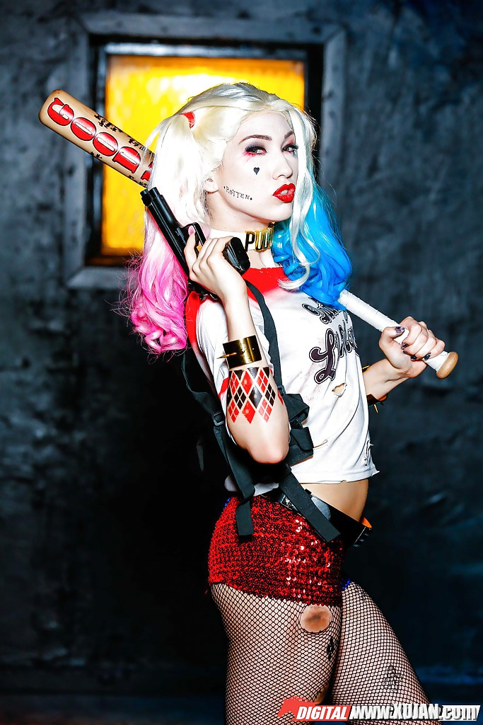 Cosplay fetish model Aria Alexander spreading pink cunt in ripped pantyhose - Photo #2127637