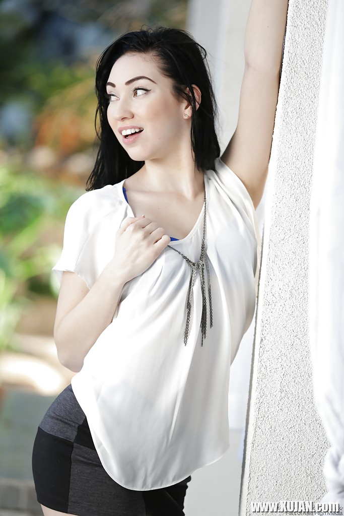 Petite brunette babe Aria Alexander posing fully clothed outdoors - Photo #2127952