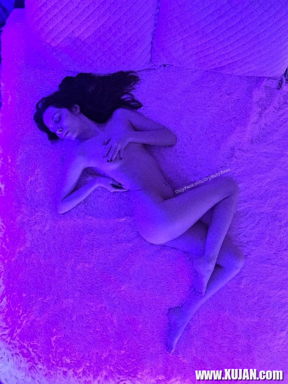 OnlyFans Babe - Photo #2134273