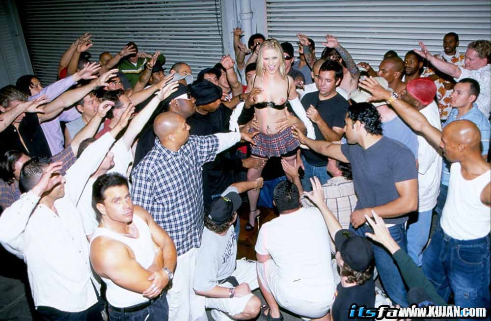 Blonde receive dildo and very sperm in the face - Photo #2136164