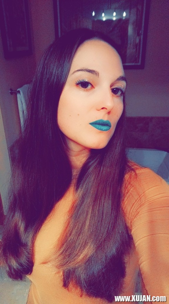 Snapchat filtri zvarchanq Shnorhavor Helouin - Photo #2141842