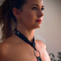 Bound Submissive y kheghdvum e