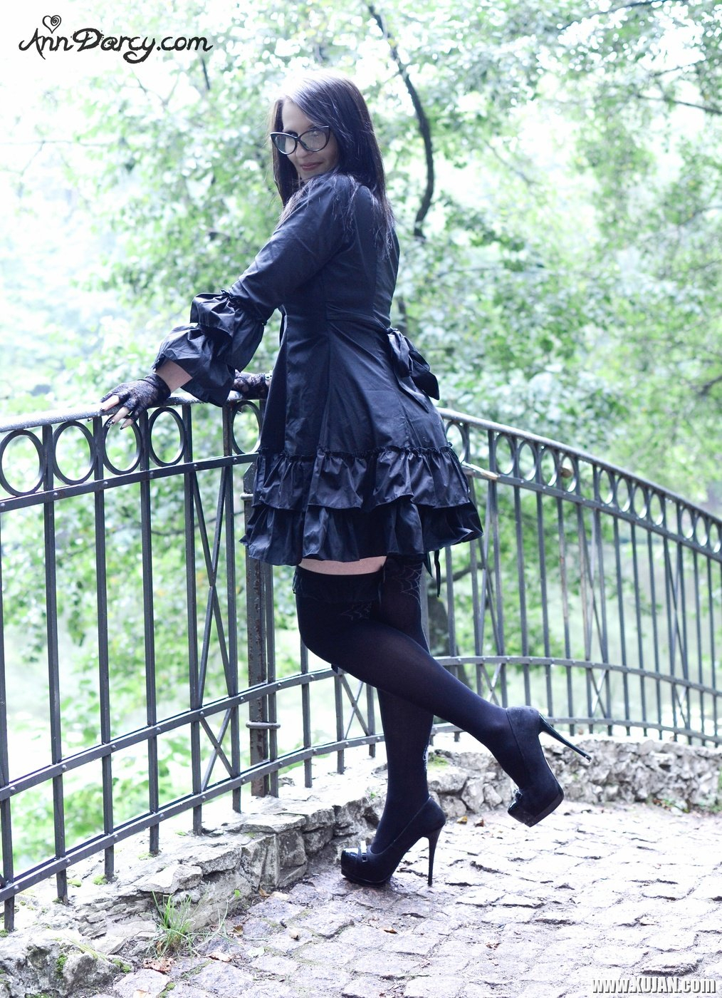 Goth chick Ann Darcy flashing her nice butt outdoors - Photo #2149651