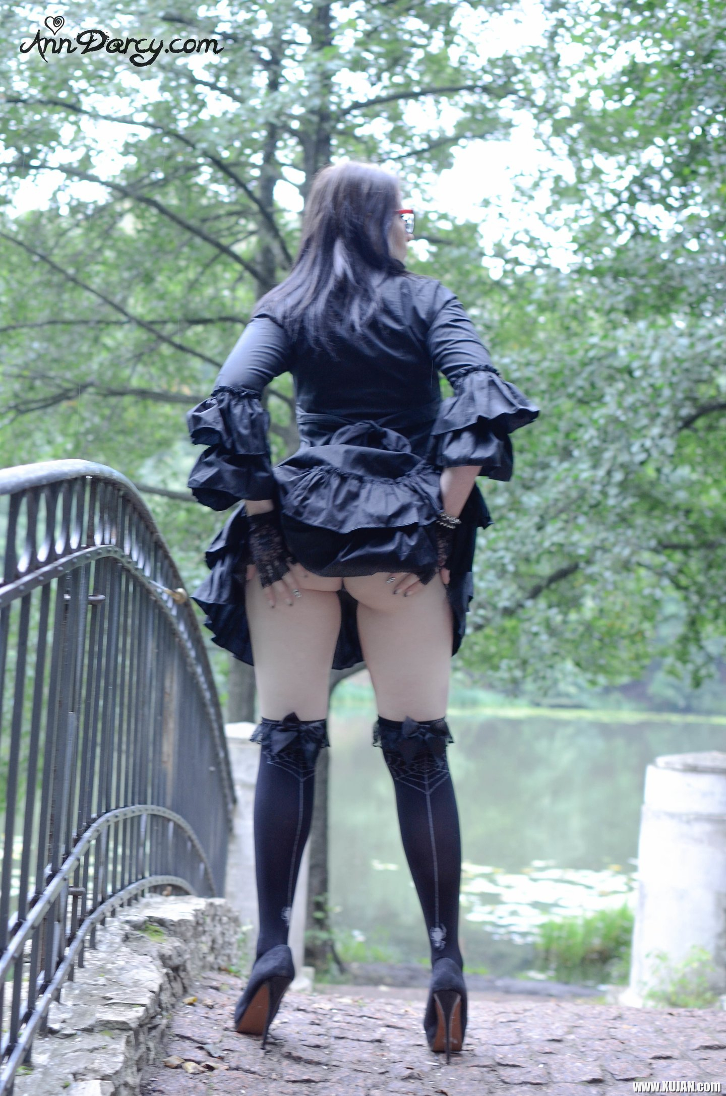 Sexy Ann Darcy gets to flash her Cunt in Public - Photo #2149686