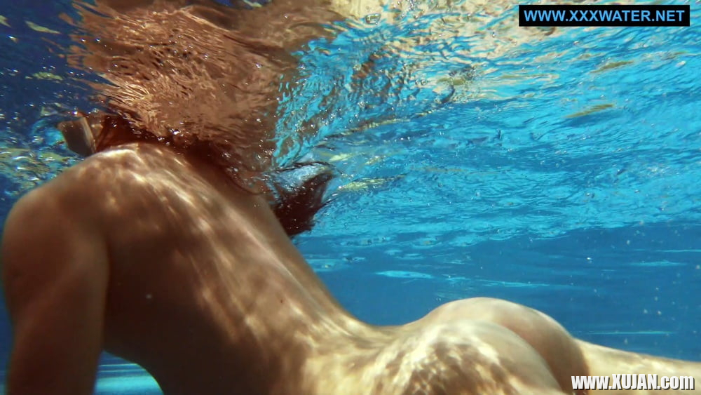 Kittina Clairette Pt2 UnderWaterShow Pool Erotics - Photo #2151832