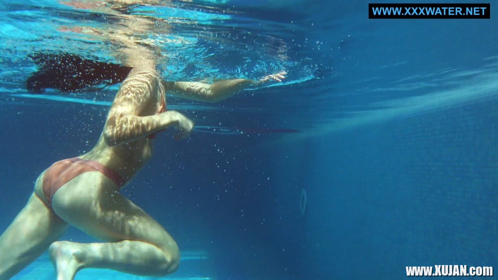 Kittina Clairette Pt2 UnderWaterShow Pool Erotics - Photo #2151838
