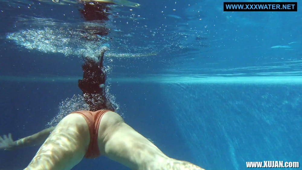 Kittina Clairette Pt2 UnderWaterShow Pool Erotics - Photo #2151844