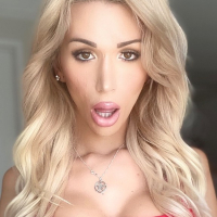 Kasandra LavLoqs