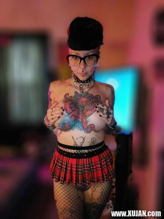 Nor Bewbs - Photo #2159147