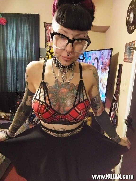 Nor Bewbs - Photo #2159151