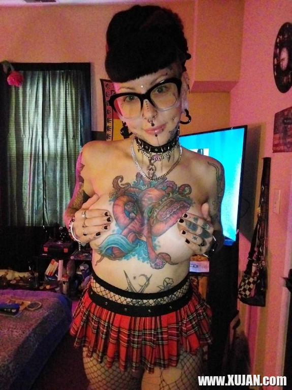 Nor Bewbs - Photo #2159152