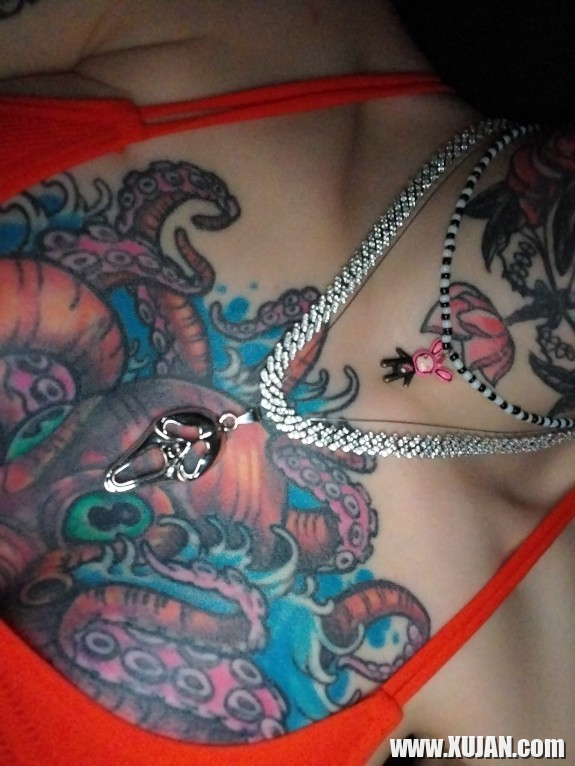 Nor Bewbs - Photo #2159169