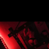 Hornyredlights