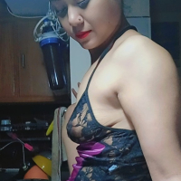 Sexay Ass Mayry tsutsadrum e ir aktivnery