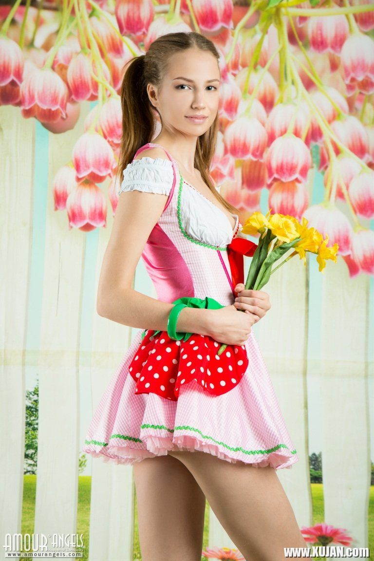 Sirun model - Photo #2168960