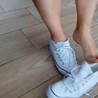 Danys Little Feet Glazed 1