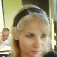 karogh em tstsel ayn