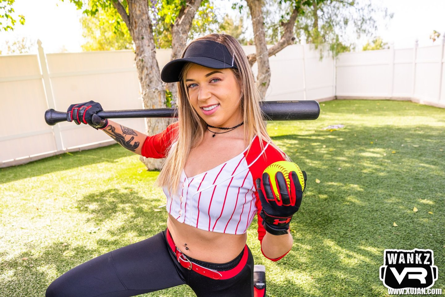 Sexy baseball player Rory Knox gets her trimmed cunt smashed outdoors - Photo #2182708