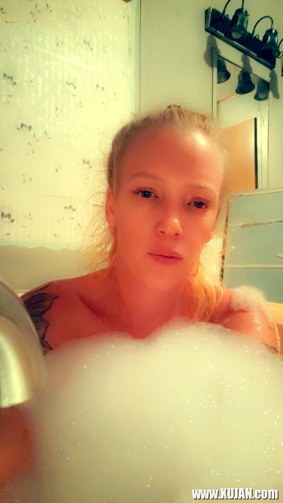 Erkvoryak Baby Bath Time - Photo #2183041
