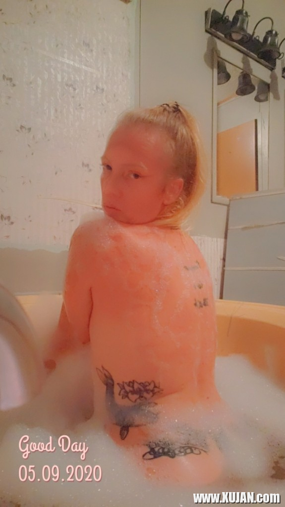 Erkvoryak Baby Bath Time - Photo #2183042