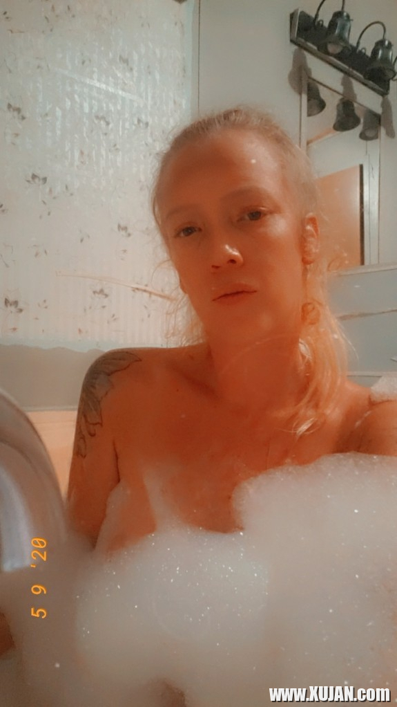 Erkvoryak Baby Bath Time - Photo #2183045