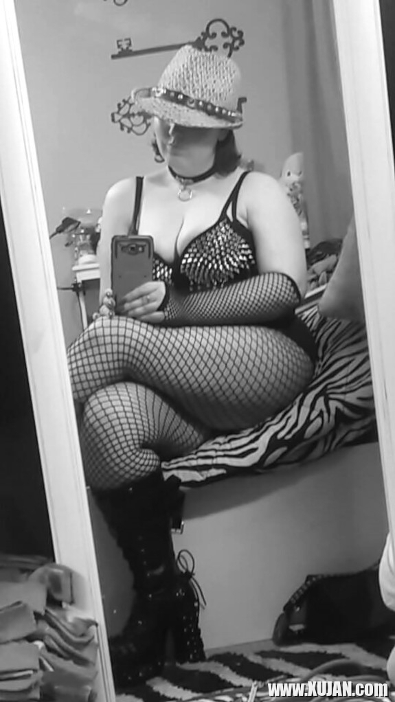 Boots Booty - Photo #2184806