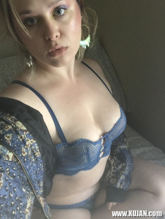 OnlyFans Undies Show - Photo #2186636