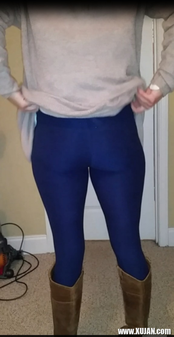 Hot Chick from Christmas Swallow Vid - Photo #2187585