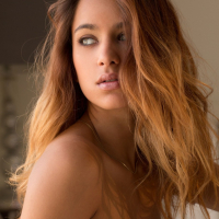 Stunning Uma Jolie slips off her white panties