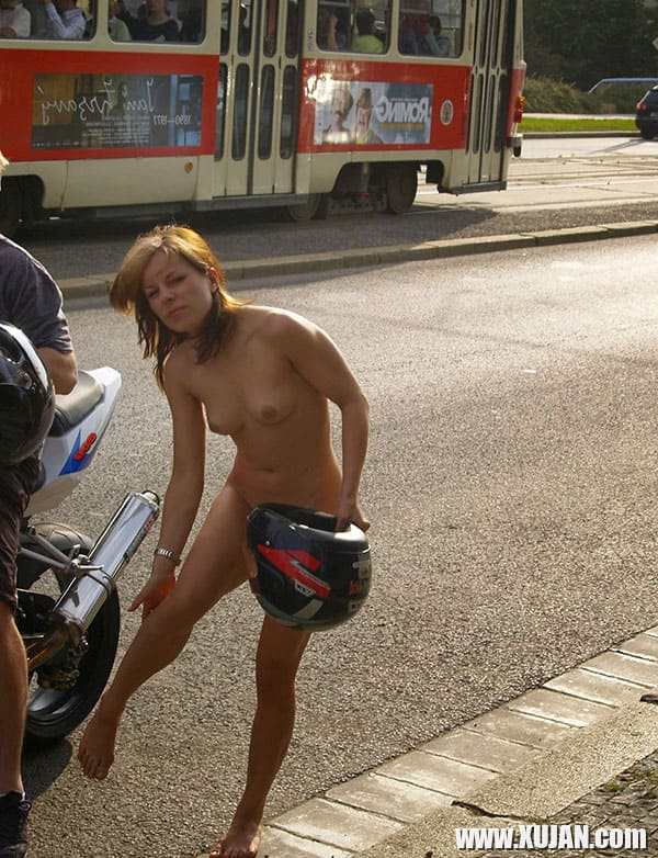 Merk aghjiky sportayin mototsikletov antsel e qaghaqi kentronov - Photo #2191757