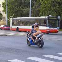 Merk aghjiky sportayin mototsikletov antsel e qaghaqi kentronov