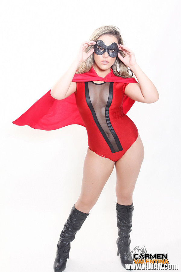 CARMEN VALENTINA IS A SEXY BOOTY GIRL - Photo #2193206