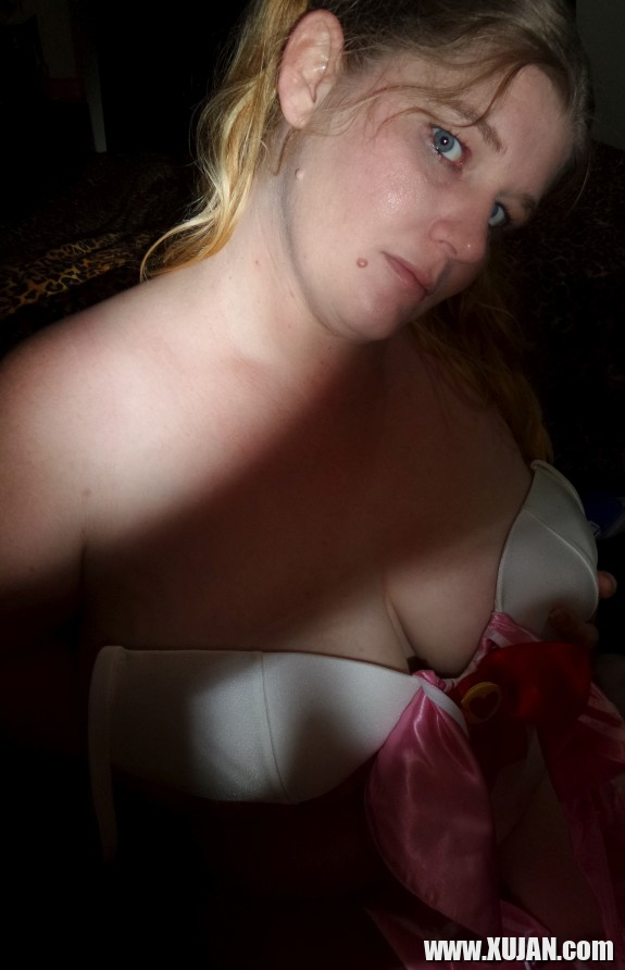 Sailor Luna Little Undress Scene - Photo #2193914