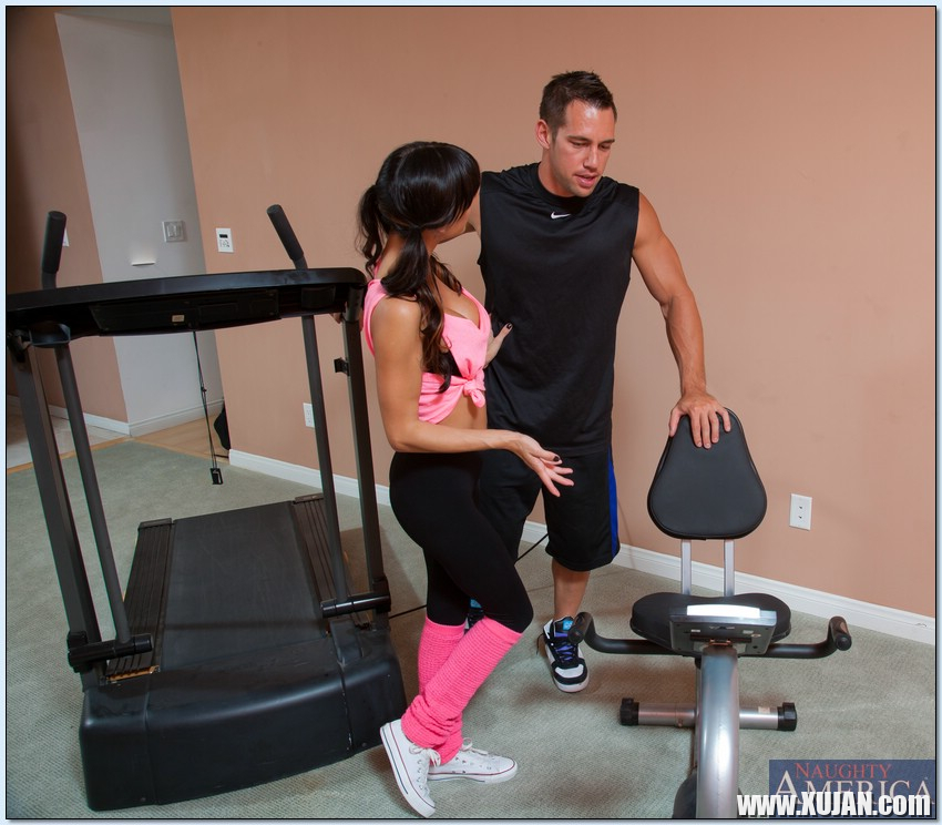 Incredible hottie Gia DiMarco gets fucked by her sport instructor - Photo #2196307