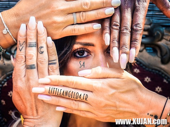 Veb seria X sezonner - Photo #2199105
