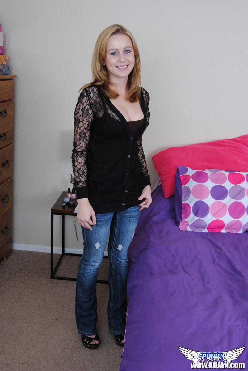 Blonde girl Mae Lynn strips for you in the bedroom - Photo #2214400