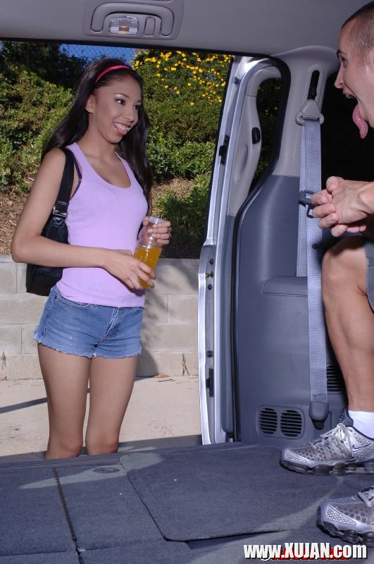 Sweet latina teen Alexis Love gives a slurpy blowjob in the car - Photo #2215061