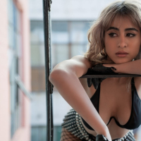 Mia Valentine 6