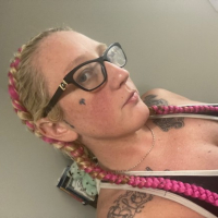 Tstesutyun vardaguyn fransiakan braids