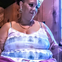 Naomii hyut