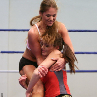 Nelly Sullivan in domination fight with lesbian