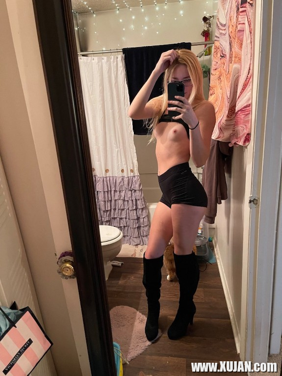 Shikaher onlyfans model - Photo #2231710