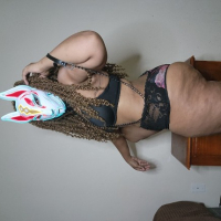 Ebony hast