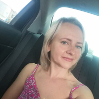 Kiny mini bikiniov gnum e qaghaqayin loghap
