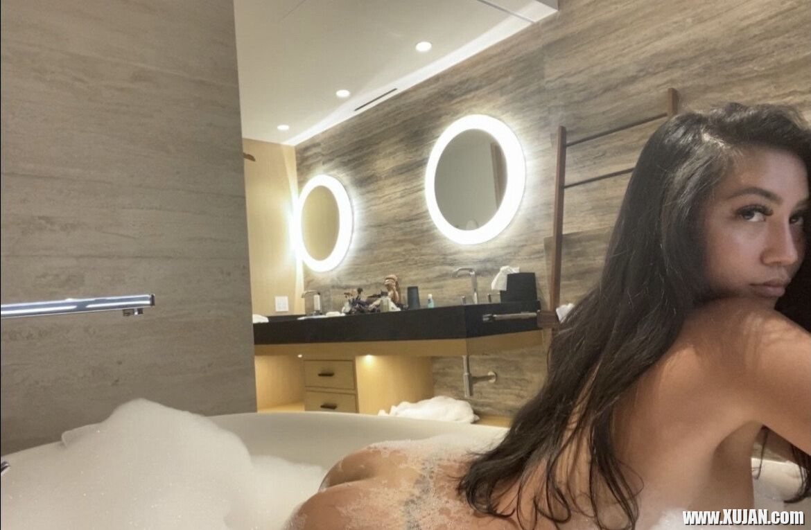 Rosemary Radeva nude - Photo #2239377