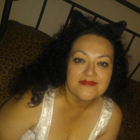Momnbspposing