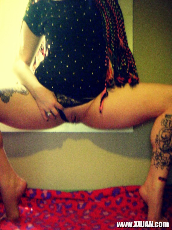 Braids N Boobies - Photo #2248825