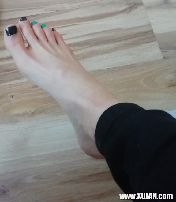 Foot Lady - Photo #2250753