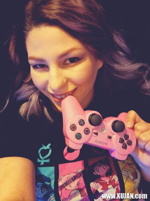 Nerdy horny siroghakan gamer aghjik - Photo #2253747